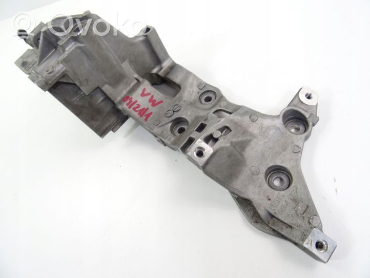 Volkswagen Golf VII Generator/alternator bracket 04L903143B