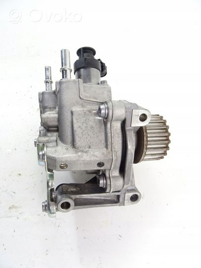 Nissan Qashqai Polttoaineen ruiskutuksen suurpainepumppu 167007358R