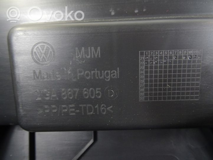 Volkswagen T-Roc Tavaratilan sivuverhoilu 2GA867605D