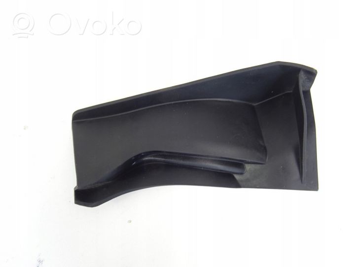 Nissan Qashqai J12 Rivestimento del tergicristallo 7632