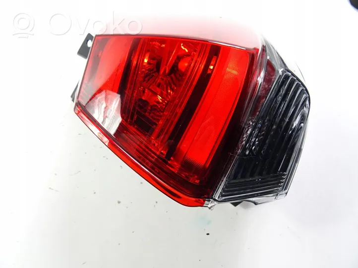 Nissan X-Trail T32 Rear/tail lights 26550-6FP0A