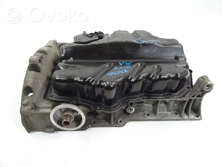 Volkswagen Golf VII Oil sump 04E103600B