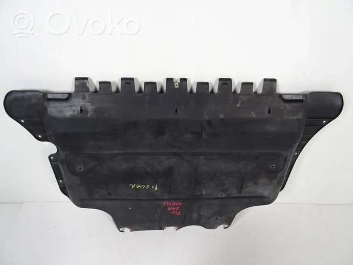 Volkswagen Tiguan Variklio dugno apsauga 5QF825236