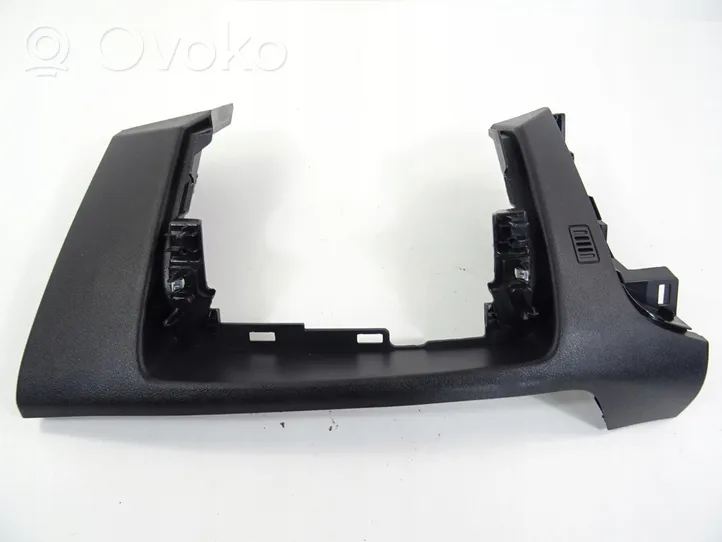 Nissan Qashqai J12 Rivestimento del pannello 682406UN4