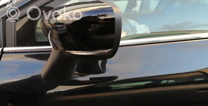 Renault Clio IV Elektryczne lusterko boczne drzwi przednich 