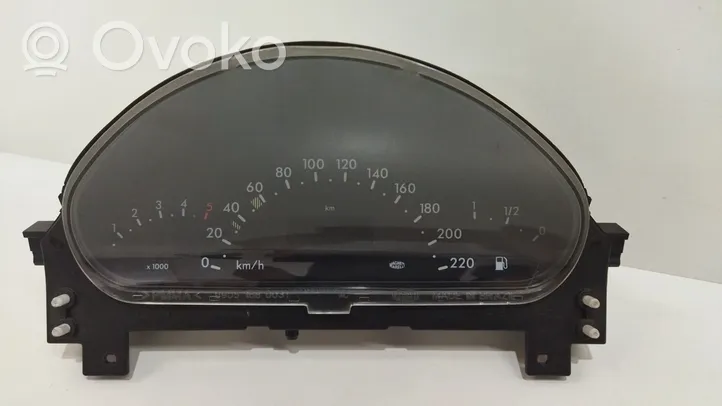 Mercedes-Benz Vaneo W414 Compteur de vitesse tableau de bord 