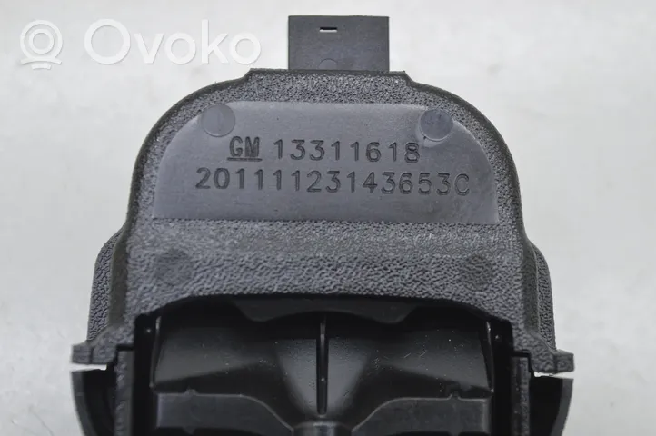 Opel Astra J Rain sensor 