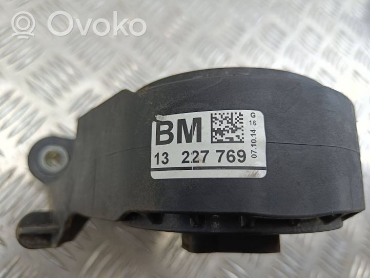 Opel Zafira C Wspornik / Mocowanie silnika 13227769