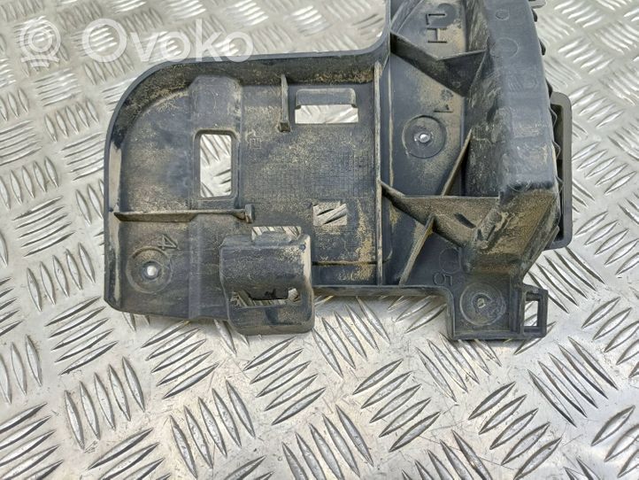 Opel Zafira C Staffa angolare del supporto di montaggio del paraurti 13300742