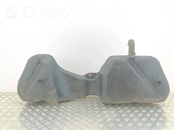 BMW 1 E81 E87 Réservoir de carburant 6763843