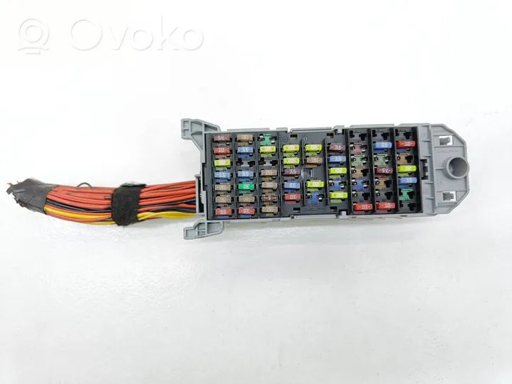 Opel Meriva A Fuse module 93363136