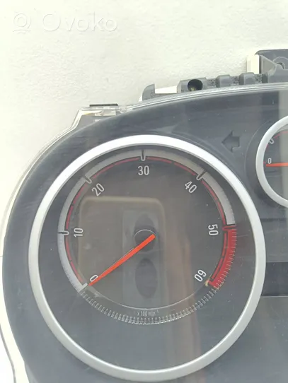 Opel Corsa D Geschwindigkeitsmesser Cockpit 1344277