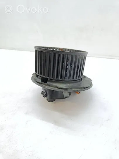 Volkswagen PASSAT B7 Soplador/ventilador calefacción 3C1820015Q