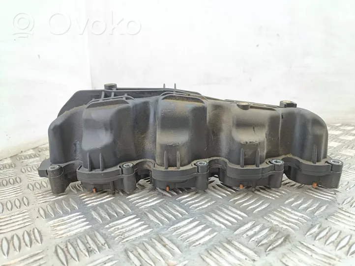 Volkswagen PASSAT B7 Intake manifold 03L129711