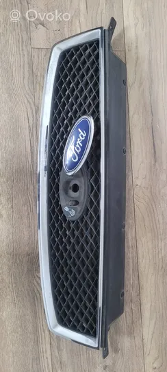 Ford Focus C-MAX Priekšējais režģis 3M51R8138