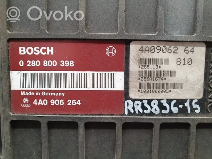 Audi 80 90 S2 B4 Calculateur moteur ECU 4A0906264