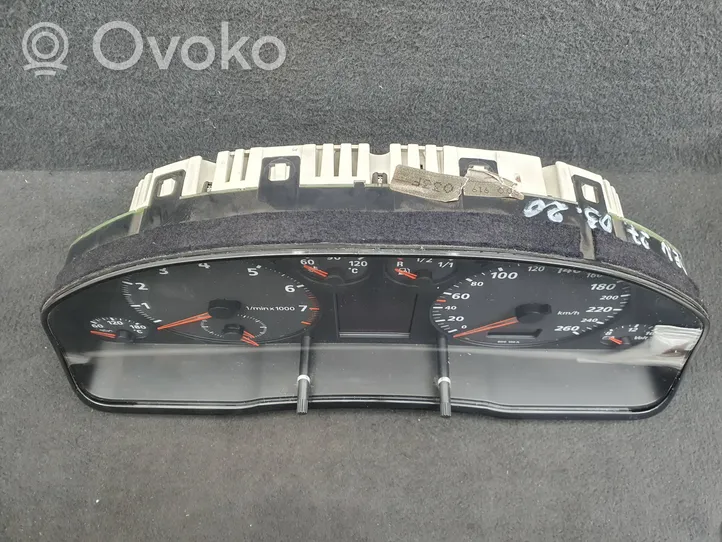 Audi A4 S4 B5 8D Speedometer (instrument cluster) 8D0919033F