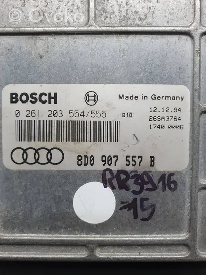 Audi A4 S4 B5 8D Variklio valdymo blokas 8D0907557B