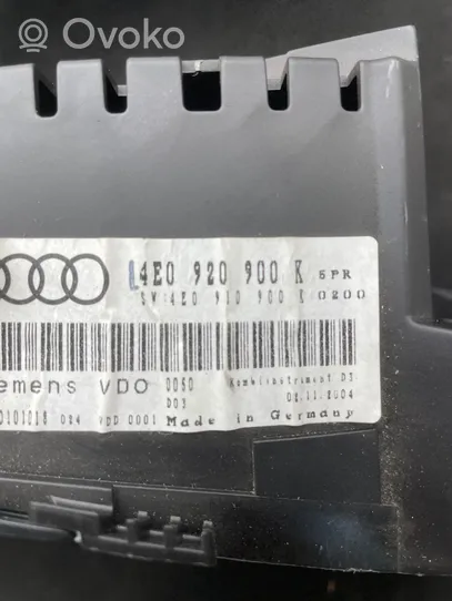 Audi A8 S8 D3 4E Spidometras (prietaisų skydelis) 4E0920900K