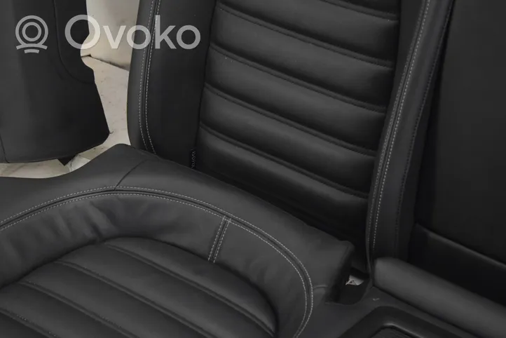 Volkswagen PASSAT CC Juego interior 