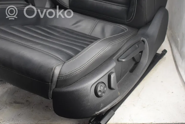 Volkswagen PASSAT CC Juego interior 