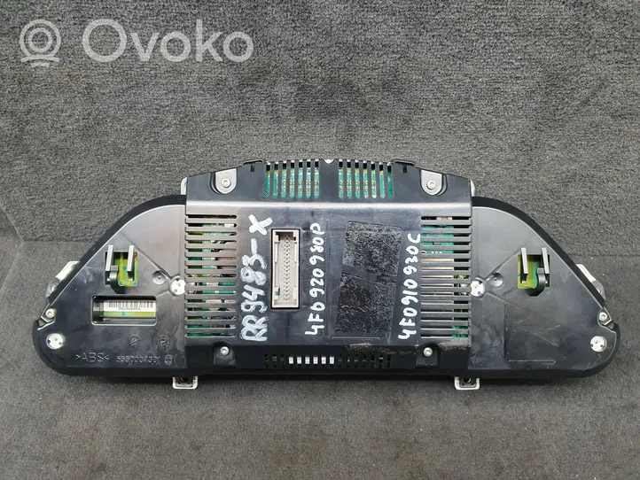 Audi A6 S6 C6 4F Speedometer (instrument cluster) 4F0920980P