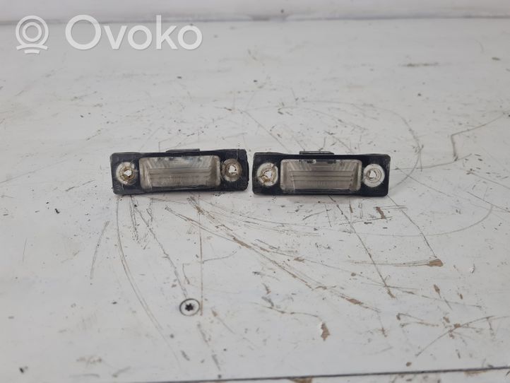 Seat Alhambra (Mk1) Lampa oświetlenia tylnej tablicy rejestracyjnej 