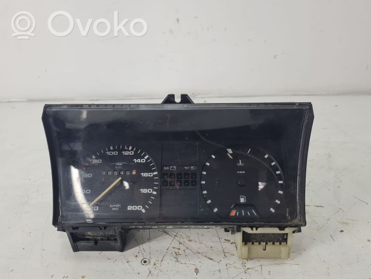 Volkswagen Jetta II Speedometer (instrument cluster) 191919033AT