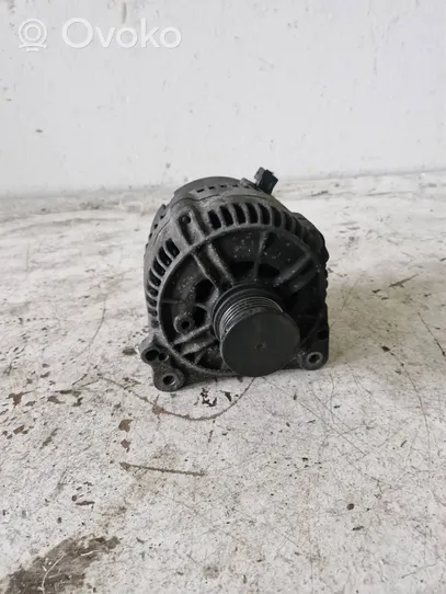 Volkswagen Sharan Generator/alternator 028903026G