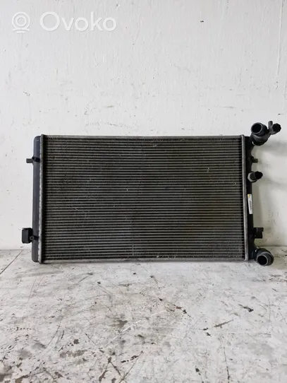 Volkswagen Golf IV Radiateur de refroidissement 