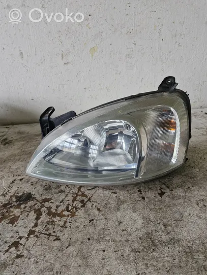 Opel Corsa C Priekinis žibintas 0301172203