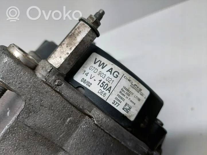 Volkswagen PASSAT B5.5 Generatore/alternatore 07D903021