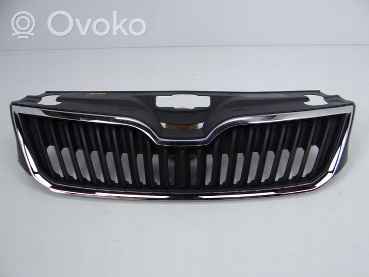 Skoda Rapid (NH) Grille calandre supérieure de pare-chocs avant 5JA853668