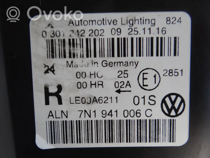 Volkswagen Sharan Lampa przednia 7N1941006C