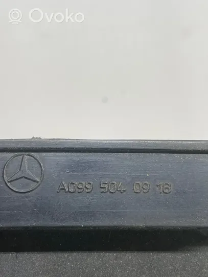 Mercedes-Benz ML AMG W166 Jäähdyttimen alatuen suojapaneeli A0995040918