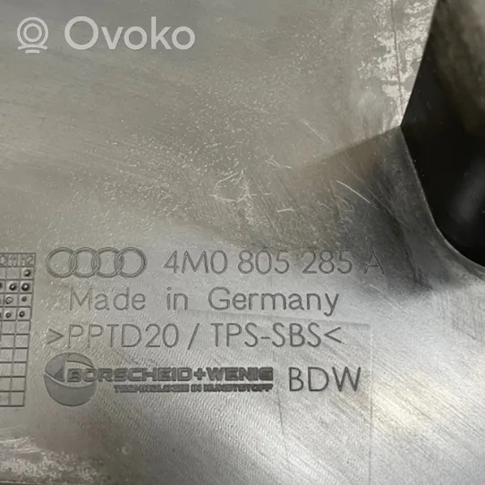 Audi Q7 4M Konepellin lukituksen muotolista 4M0805285A