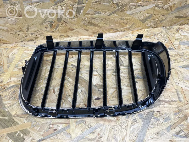 BMW 7 G11 G12 Maskownica / Grill / Atrapa górna chłodnicy 51138065540