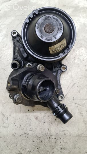 BMW 3 F30 F35 F31 Boîtier de thermostat / thermostat 4107080