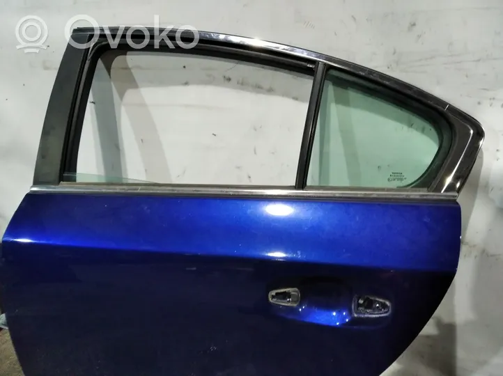 Toyota Avensis T270 Porte arrière 
