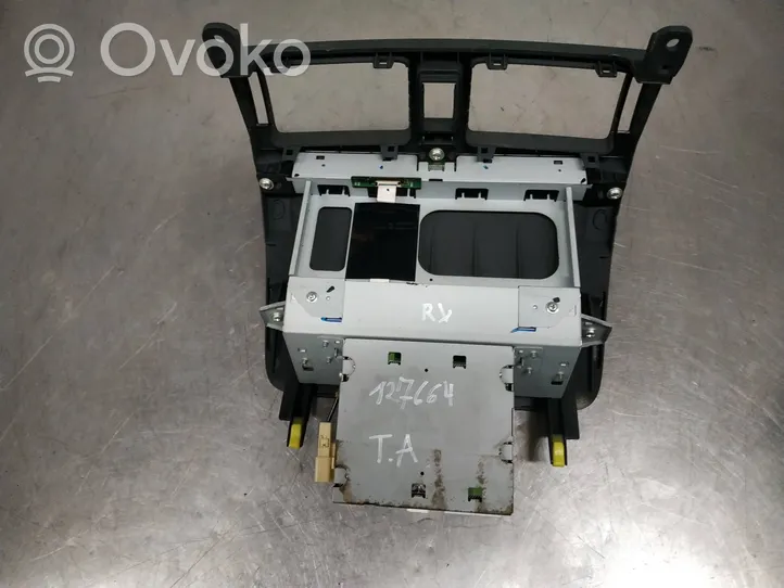 Toyota Avensis T270 Monitor / wyświetlacz / ekran 8611005020