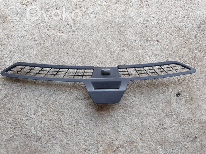 Ford Fusion II Grille de plage arrière DS7318C491ABW