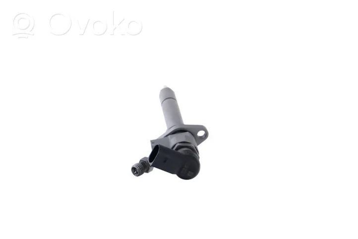 Volvo C70 Fuel injector 5WS40156-5Z