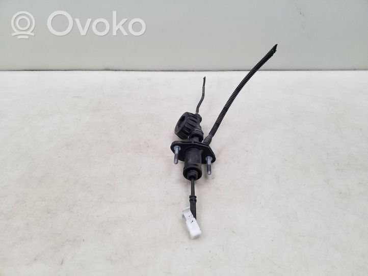 Opel Astra J Clutch master cylinder 55561915