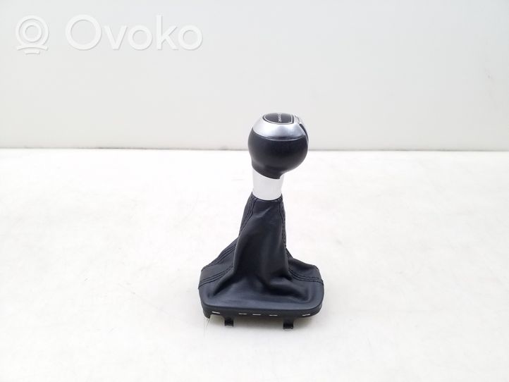 Audi Q3 8U Gear lever shifter trim leather/knob 8U1713139F