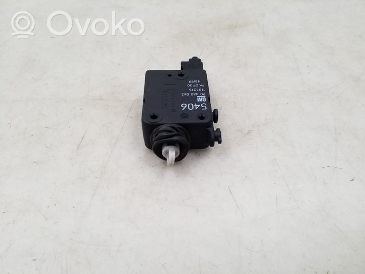 Opel Zafira A Loading door lock 90460062