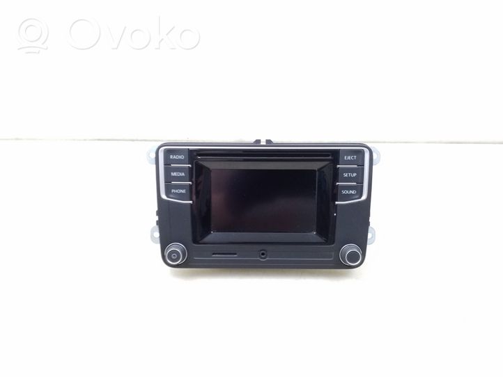 Volkswagen Caddy Radio/CD/DVD/GPS head unit 1K8035150H