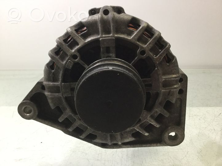 Volkswagen PASSAT B5 Alternador 06B903018DX