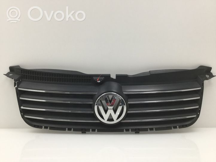 Volkswagen PASSAT B5 Atrapa chłodnicy / Grill 3B0853651L