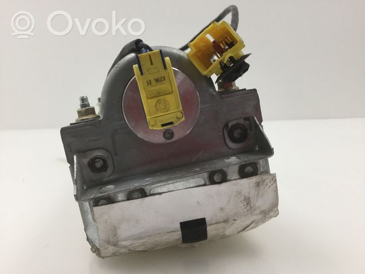 Audi A4 S4 B6 8E 8H Keleivio oro pagalvė 8E0880204B