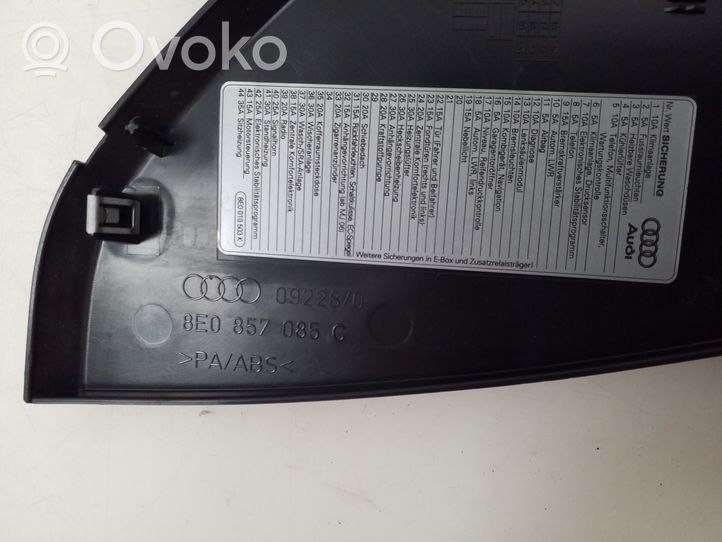 Audi A4 S4 B7 8E 8H Coperchio scatola dei fusibili 